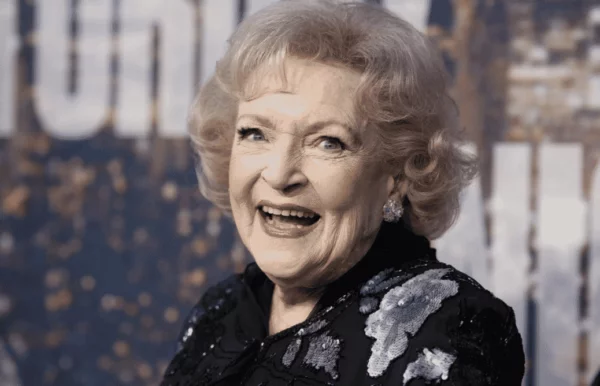 Betty White&#8217;s Agent Says He Always Told Her How Beloved She Was By Fans: &#8216;She Knew It&#8217;
